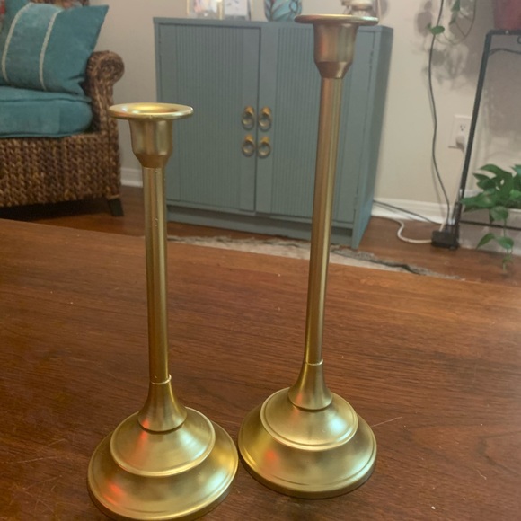 …Set of 2 gold metal Candle holders - Picture 13 of 14